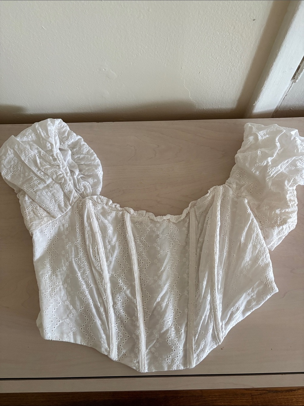 White Eyelet Puff-Sleeve bustier Cropped Top